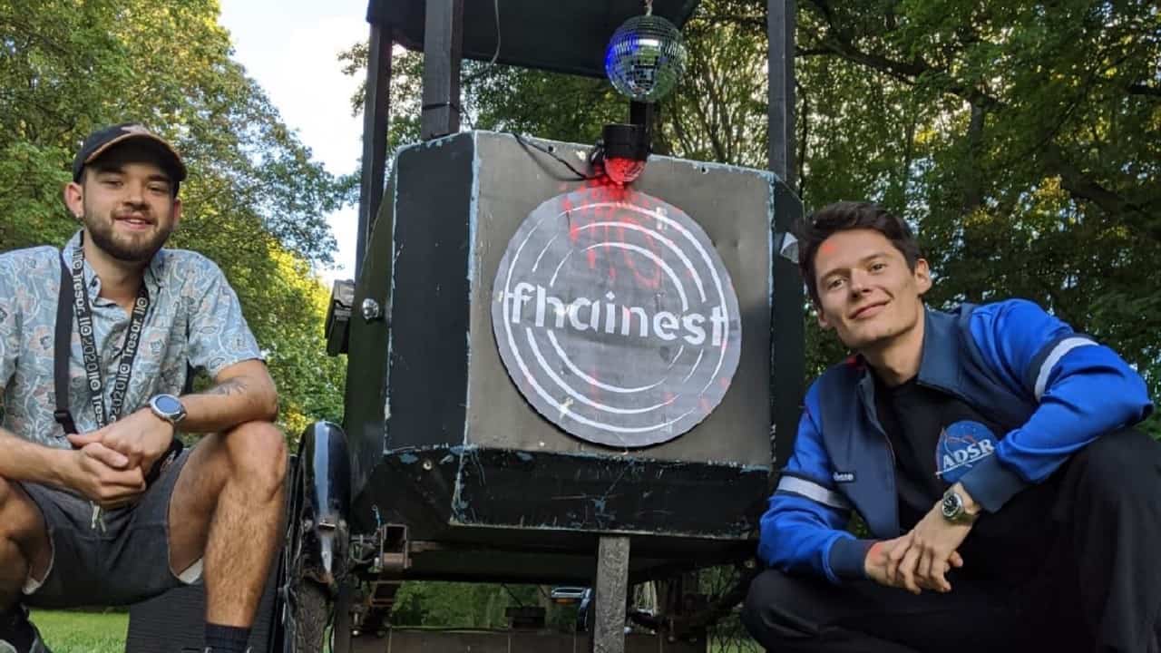 Fhainest Techno Rickshaw