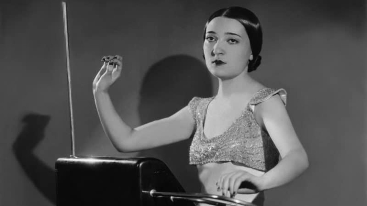 Clara Rockmore Theremin black and white